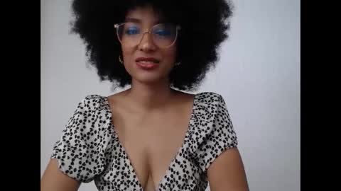 viiolettaaa online show from 04.30.26