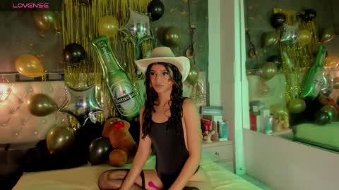 Snapshot of viiolettlopez chatting on 09.29.25 Violet online show from 09.29.25