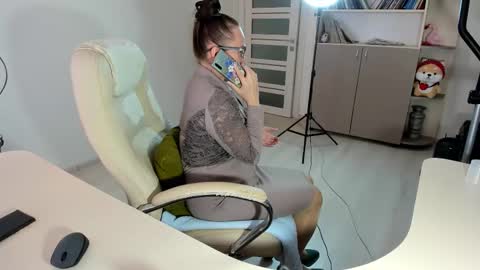 Ukrainian-woman online show from 11.25.25