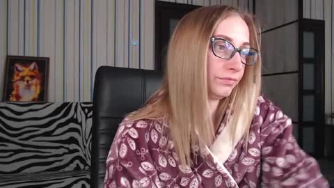 Vika online show from 02.20.25