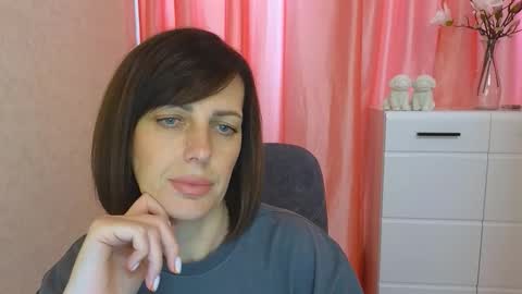 Vika online show from 10.23.25