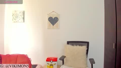 Viki Mom  online show from 09.16.25