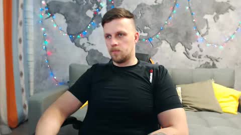 Snapshot of vikingchrisss chatting on 01.05.25 vikingchrisss online show from 01.05.25