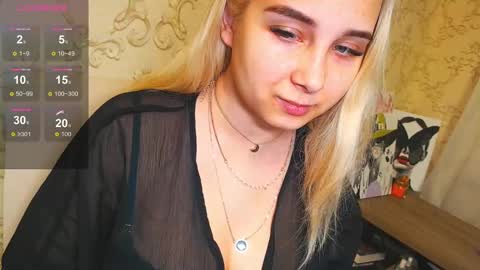 Snapshot of vikiwaitingforyou chatting on 01.07.25 Vitoria online show from 01.07.25