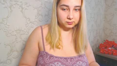 Snapshot of vikiwaitingforyou chatting on 06.29.26 Vitoria online show from 06.29.26