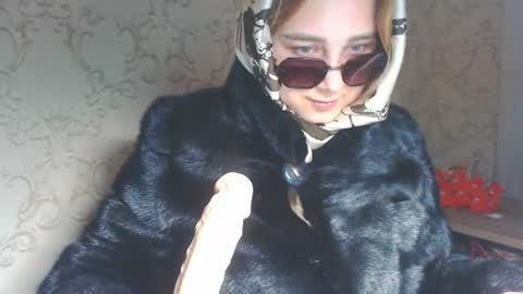 Snapshot of vikiwaitingforyou chatting on 07.15.26 Vitoria online show from 07.15.26