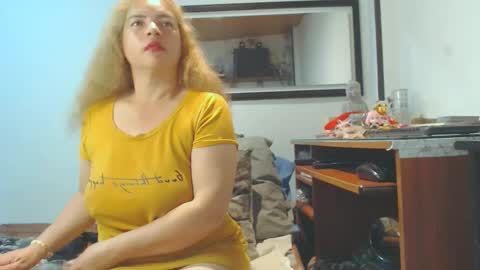 VIKKKTORIAAA online show from 12.31.24