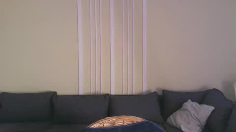 Snapshot of viksons chatting on 09.24.25 Max online show from 09.24.25