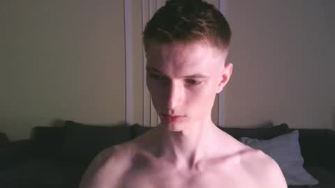 Snapshot of viksons chatting on 10.01.25 Max online show from 10.01.25