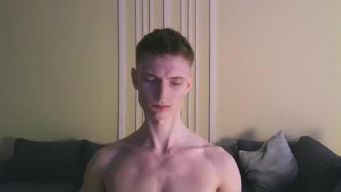 Snapshot of viksons chatting on 10.03.25 Max online show from 10.03.25