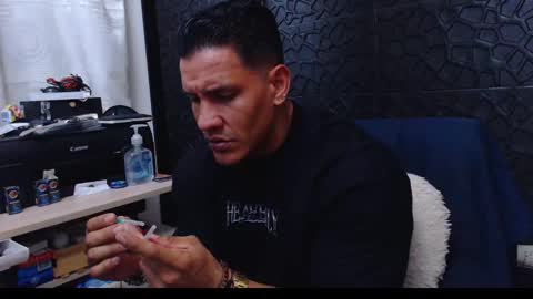 Viktor Herrera online show from 01.26.25