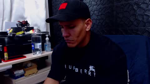 Viktor Herrera online show from 03.08.25