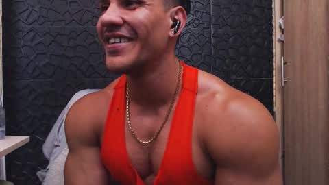 Viktor Herrera online show from 10.15.25