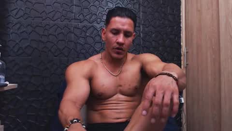 Viktor Herrera online show from 10.24.25