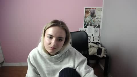 viktoria_lovely online show from 01.14.25