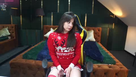 Alisa online show from 12.25.24