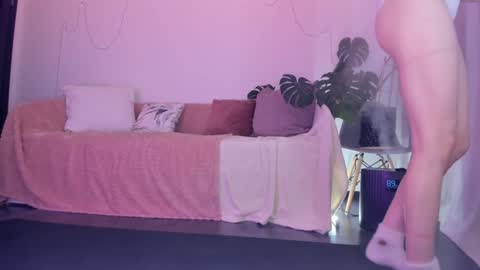 Vikky online show from 12.20.24