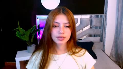Snapshot of viky_evanss chatting on 10.15.25 viky_evanss online show from 10.15.25
