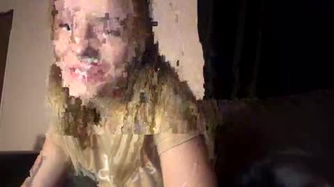 Snapshot of viky_valencourt chatting on 01.05.25 Carly online show from 01.05.25