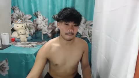 Snapshot of vin_17 chatting on 09.28.25 Call me Marvin online show from 09.28.25