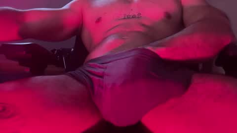 Vince Bi Hot online show from 12.16.24