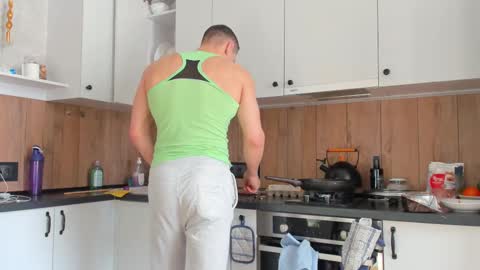 Vincent.  uncut 18cm online show from 02.22.25