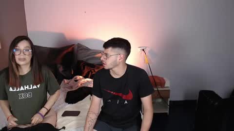 Mia and Vincent online show from 02.11.25