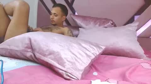 vinitryjhonson online show from 10.19.25