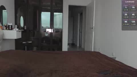 vinkitinkii online show from 10.28.25