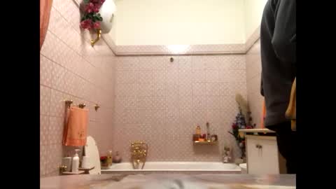 Zenith online show from 02.17.25