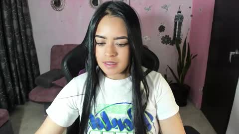 Daniela online show from 09.18.25