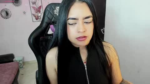 Daniela online show from 11.16.25