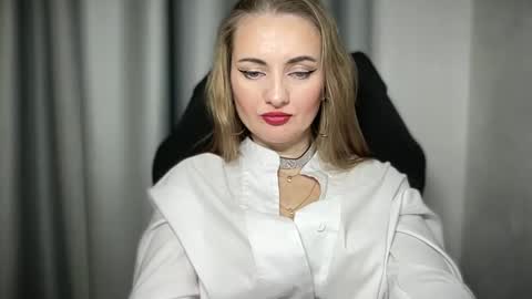 Funny  girl online show from 12.12.24