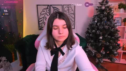 Snapshot of viola__shy chatting on 12.19.24 Viola online show from 12.19.24