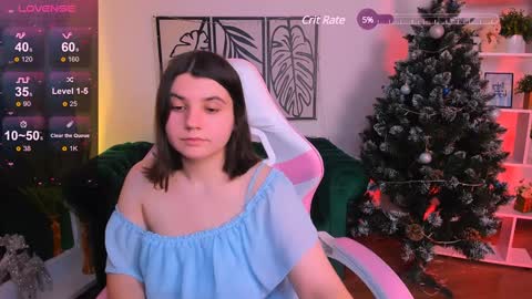 Snapshot of viola__shy chatting on 12.20.24 Viola online show from 12.20.24