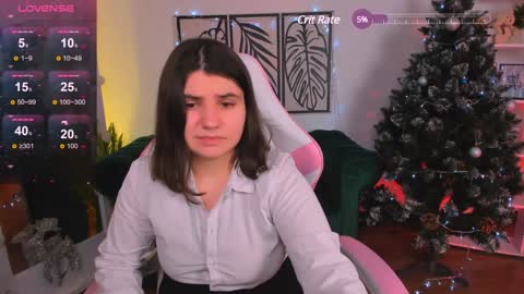Snapshot of viola__shy chatting on 01.03.25 Viola online show from 01.03.25