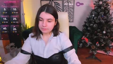 Snapshot of viola__shy chatting on 01.11.25 Viola online show from 01.11.25