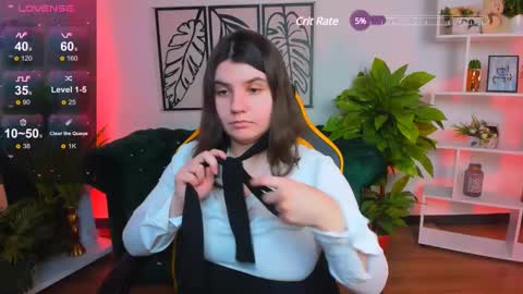 Snapshot of viola__shy chatting on 03.12.25 Viola online show from 03.12.25