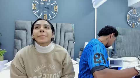 Violet and Myers online show from 10.04.25