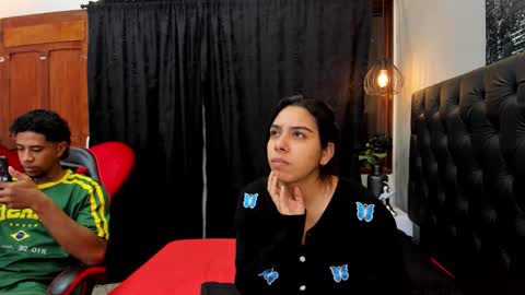 Violet and Myers online show from 11.27.25