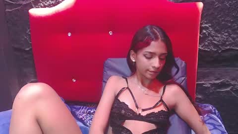 Violet online show from 04.09.26