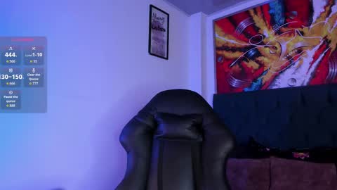 Snapshot of violet_blaze chatting on 10.24.25           online show from 10.24.25