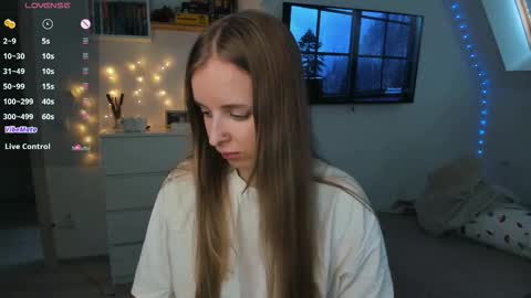 Violet online show from 03.16.26