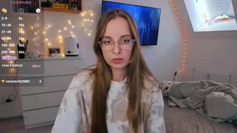 Violet online show from 03.18.26