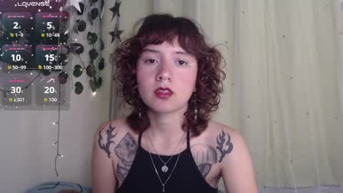 Snapshot of violet_bluee chatting on 05.24.26 Violet online show from 05.24.26