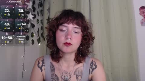 Snapshot of violet_bluee chatting on 05.31.26 Violet online show from 05.31.26
