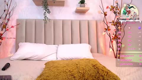 Violet Jones online show from 12.23.24