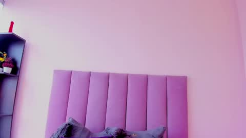 violet online show from 04.13.26