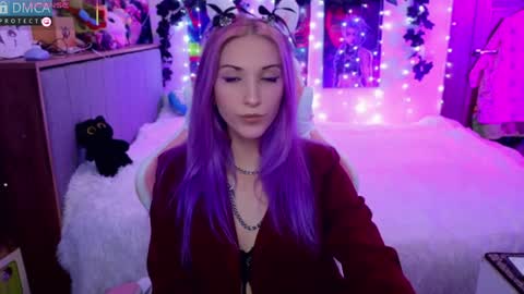 Snapshot of violet_noir_ chatting on 01.20.25 Deya online show from 01.20.25