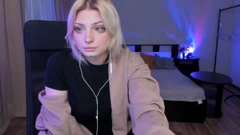 violet_oblivion online show from 12.06.24